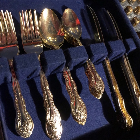 Silverware - Picture 5 of 8